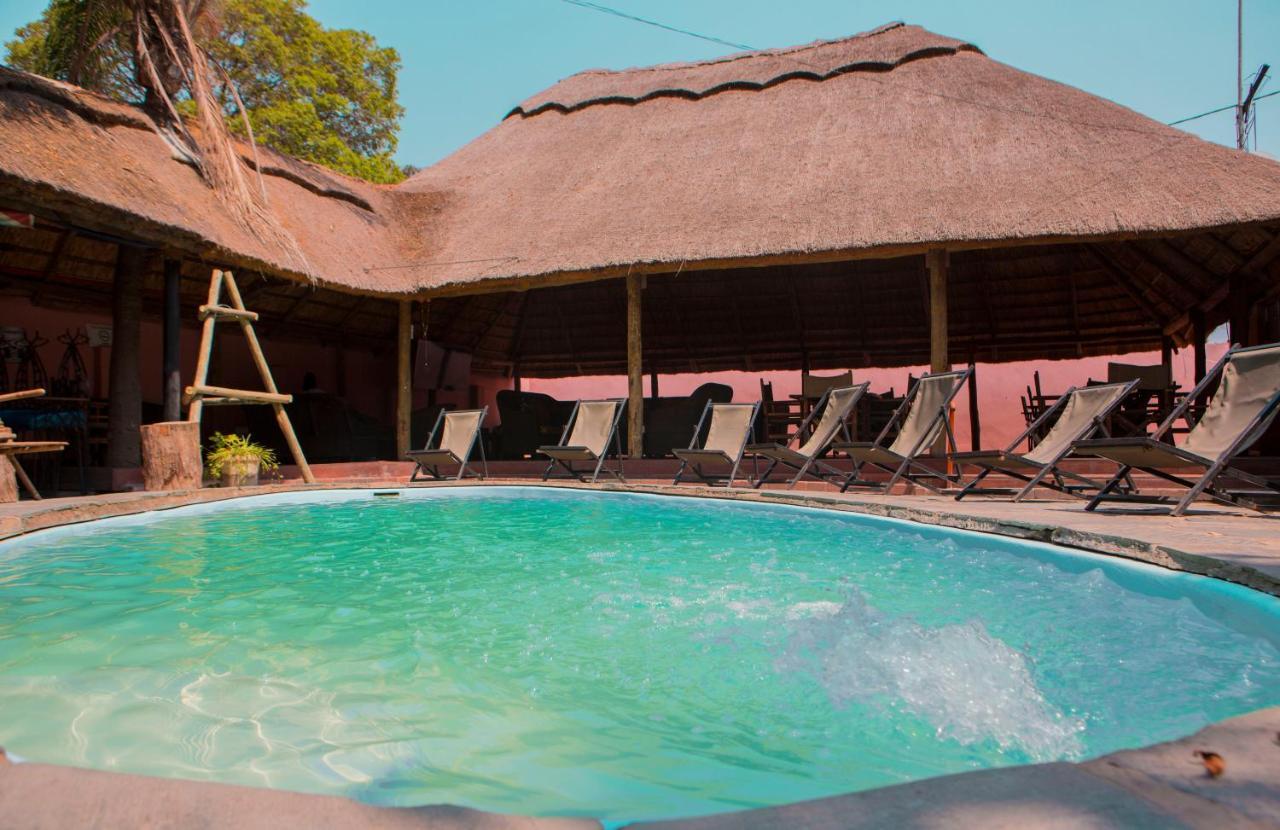 Lusaka Backpackers Ostello Esterno foto