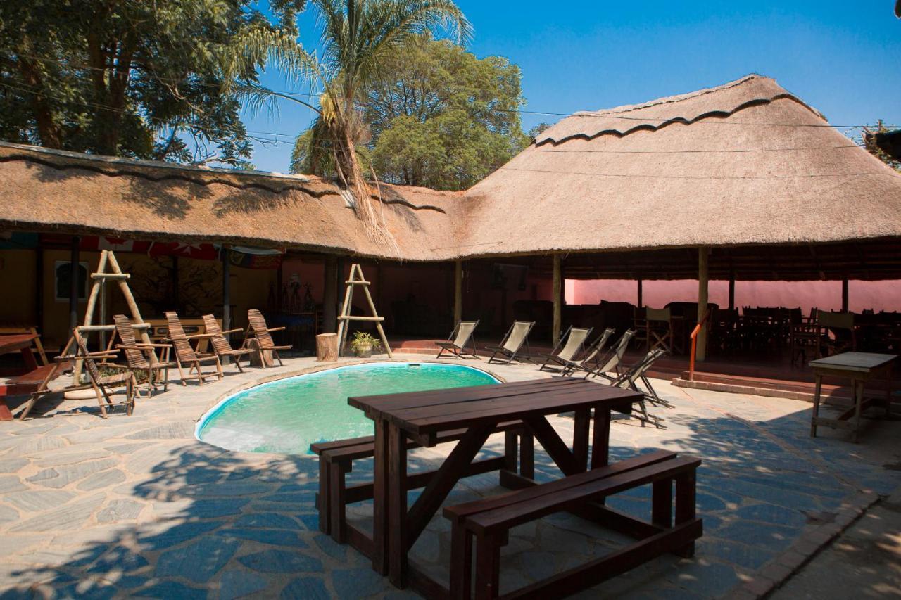 Lusaka Backpackers Ostello Esterno foto