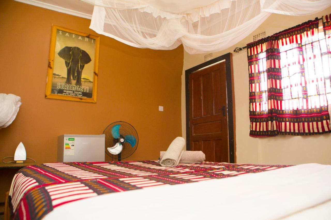 Lusaka Backpackers Ostello Esterno foto